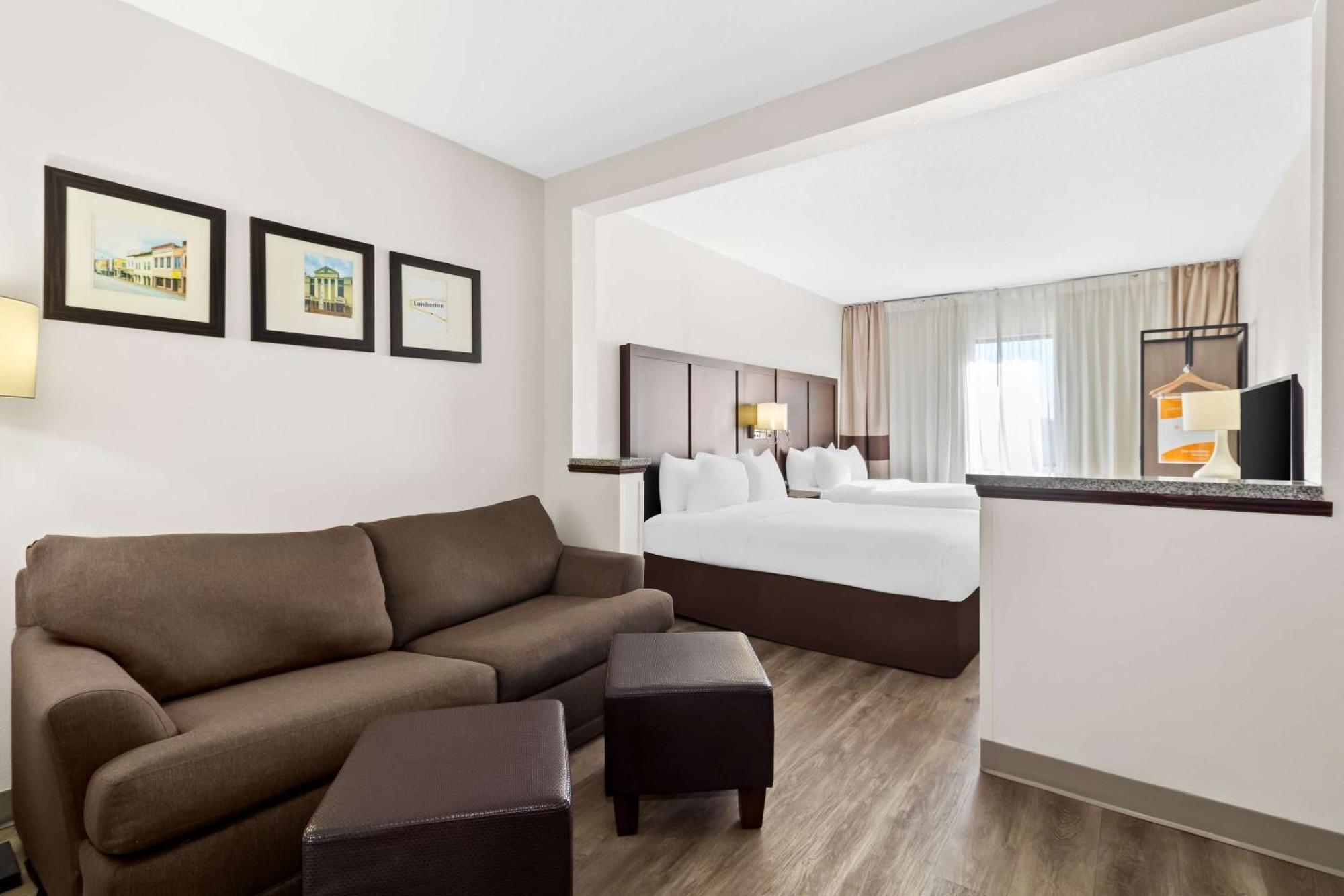 Comfort Suites Лъмбъртън Екстериор снимка