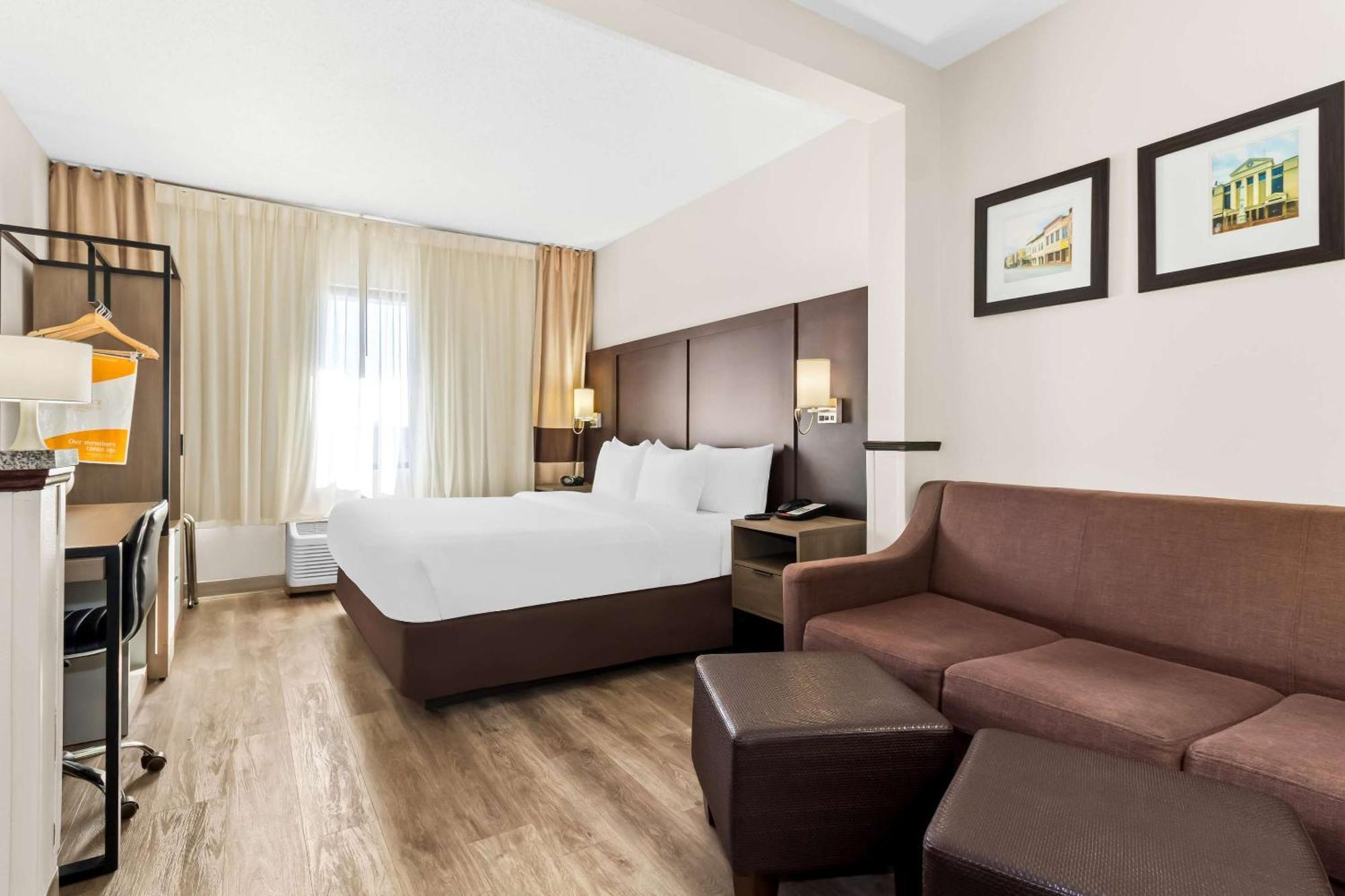 Comfort Suites Лъмбъртън Екстериор снимка